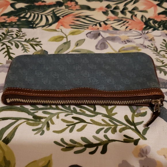 👝🌺🔥VINTAGE DOONEY & BURKE POUCH W/KEY RING - Picture 4 of 5